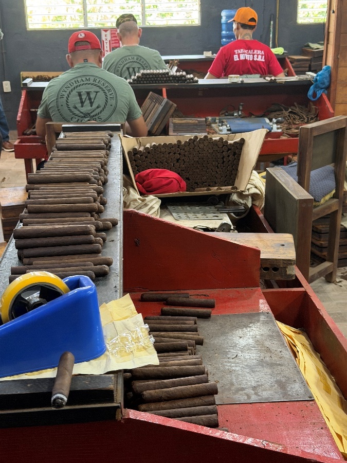 Cigar rollers working at the El Hoyito factory