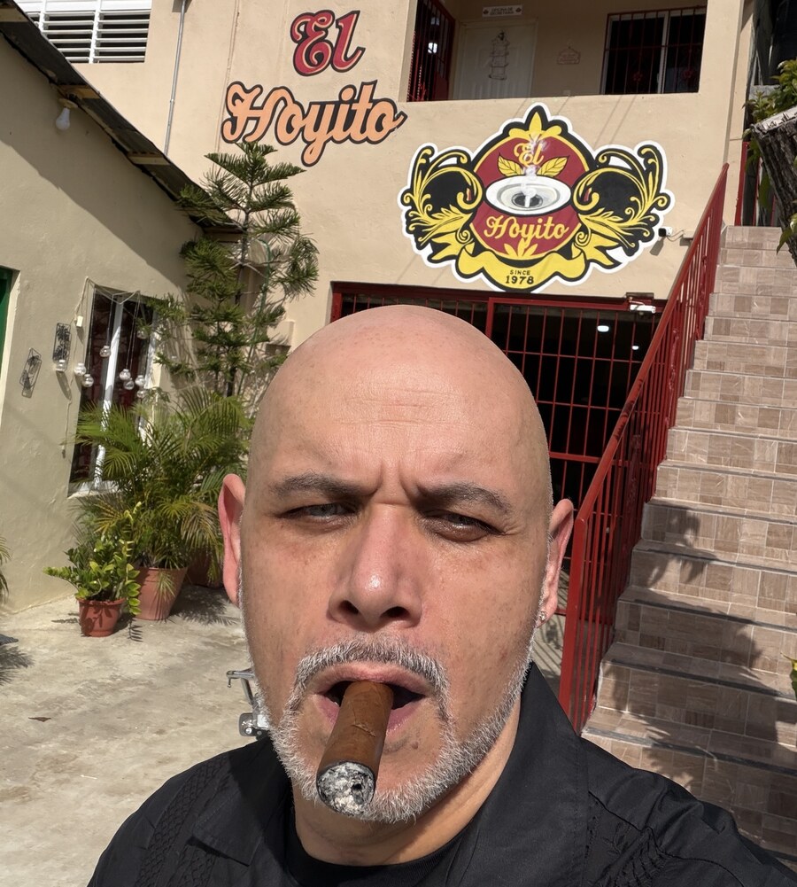 Rob outside the El Hoyito factory